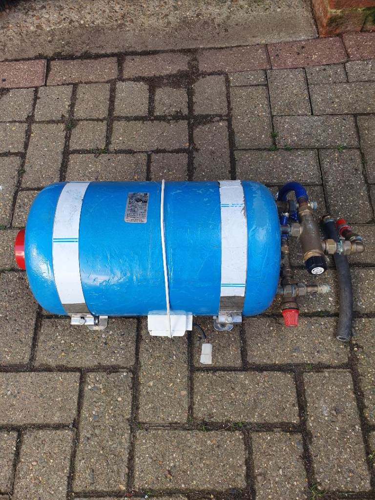 Hot water calorifier/hot water tank boat/campervan
