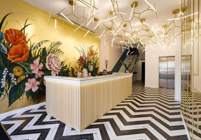 Furnished offices to rent in *Holborn*. Office Spaces for 3 to 200 desks WC1