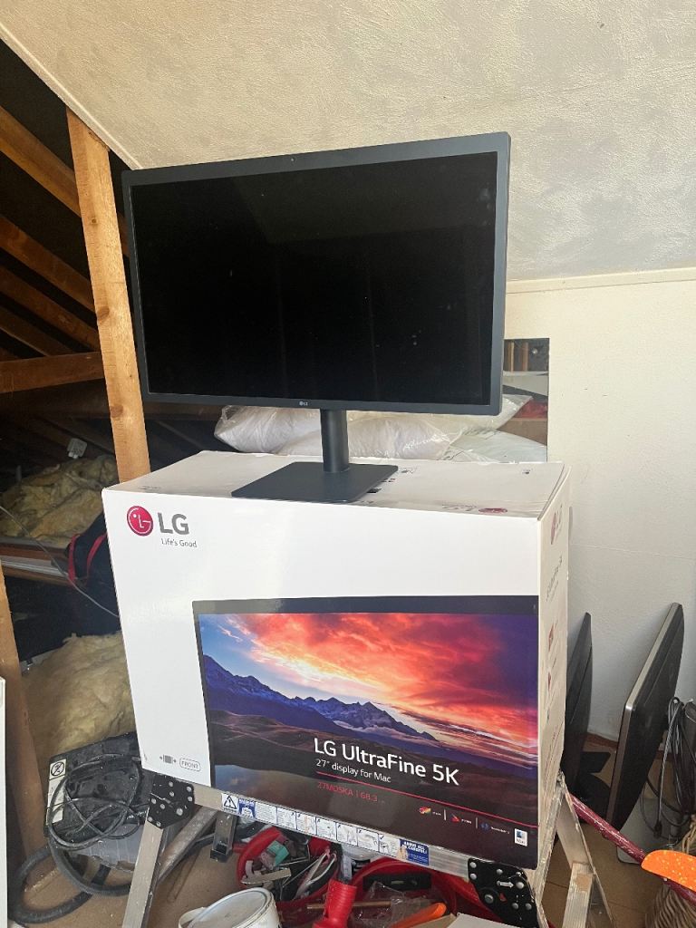 LG UltraFine 5K - 27”