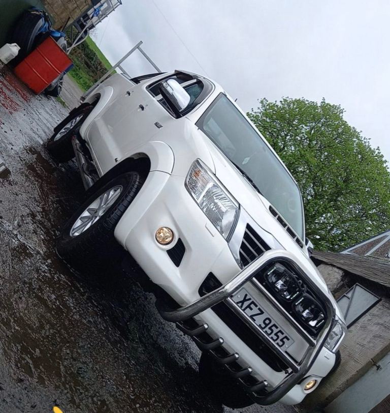 Toyota Hilux bullbar