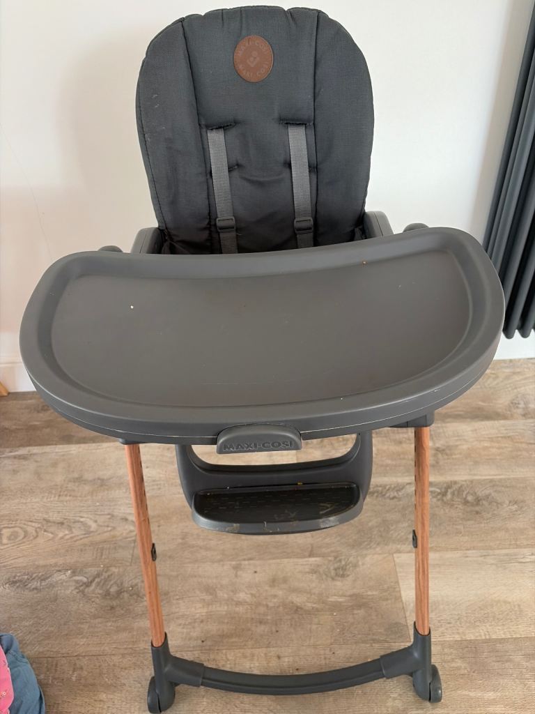 Maxi-Cosi Minla High Chair - Black, Good Condition