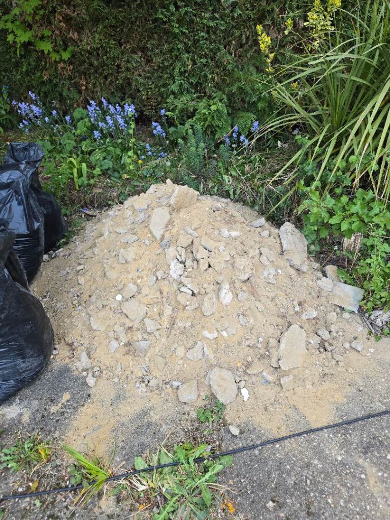 Building Sand / Some hardcore 