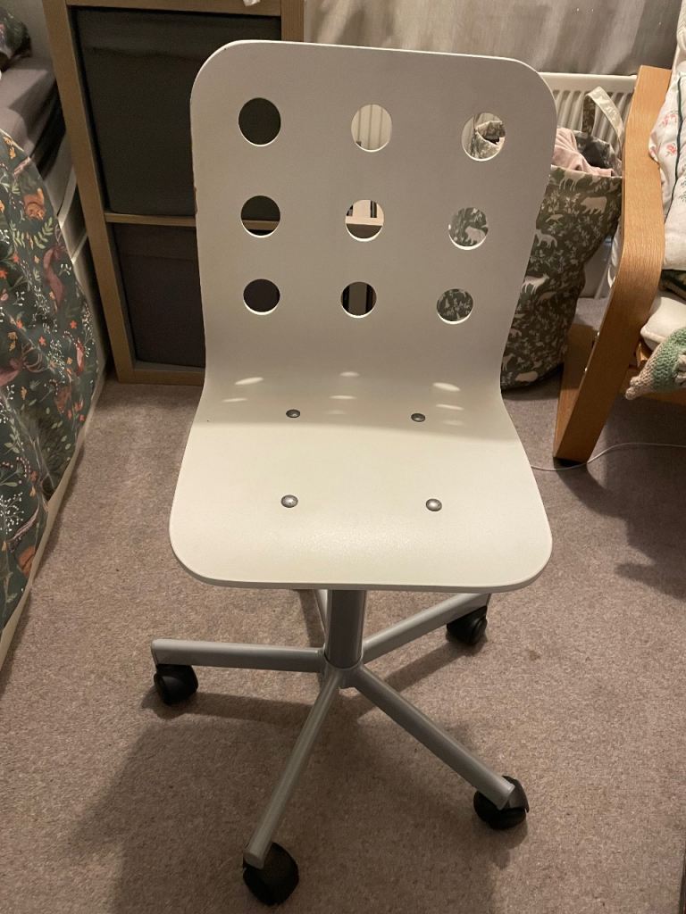 FREE child’s IKEA office desk chair