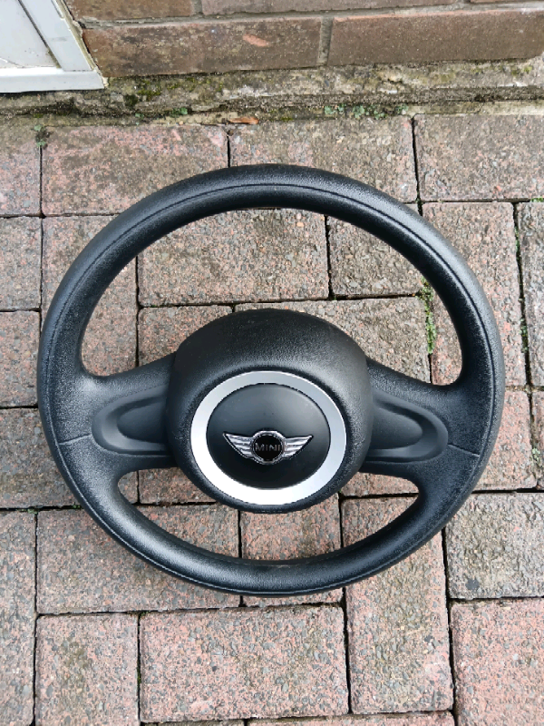 Mini Cooper R56 2010 steering wheel, good working condition 