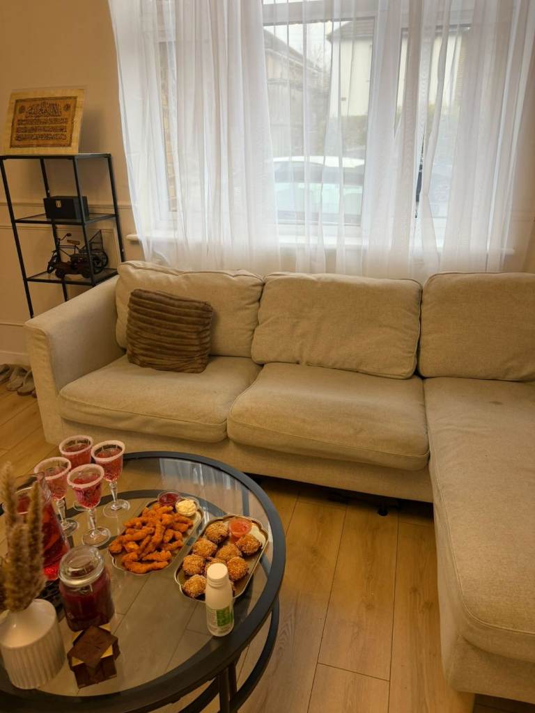 3 seater Corner Sofa wkth Chaise