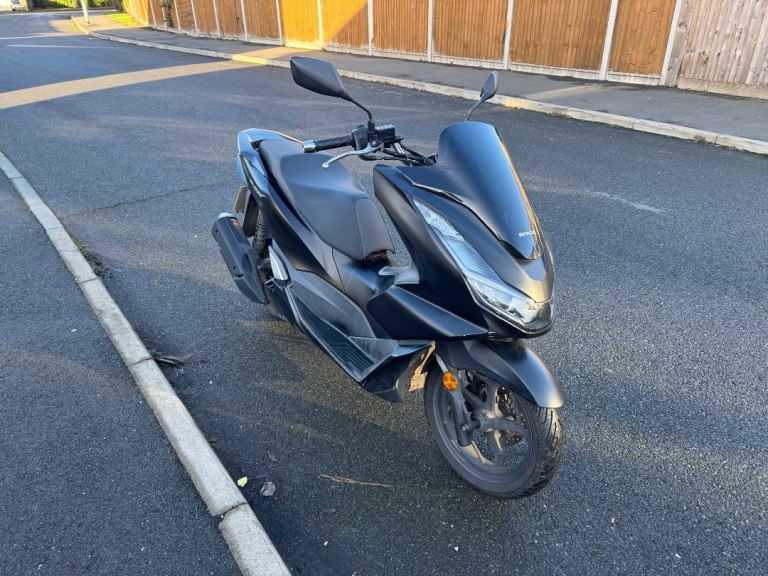 Honda, PCX, 2022, 125 (cc) grey abs not SH 