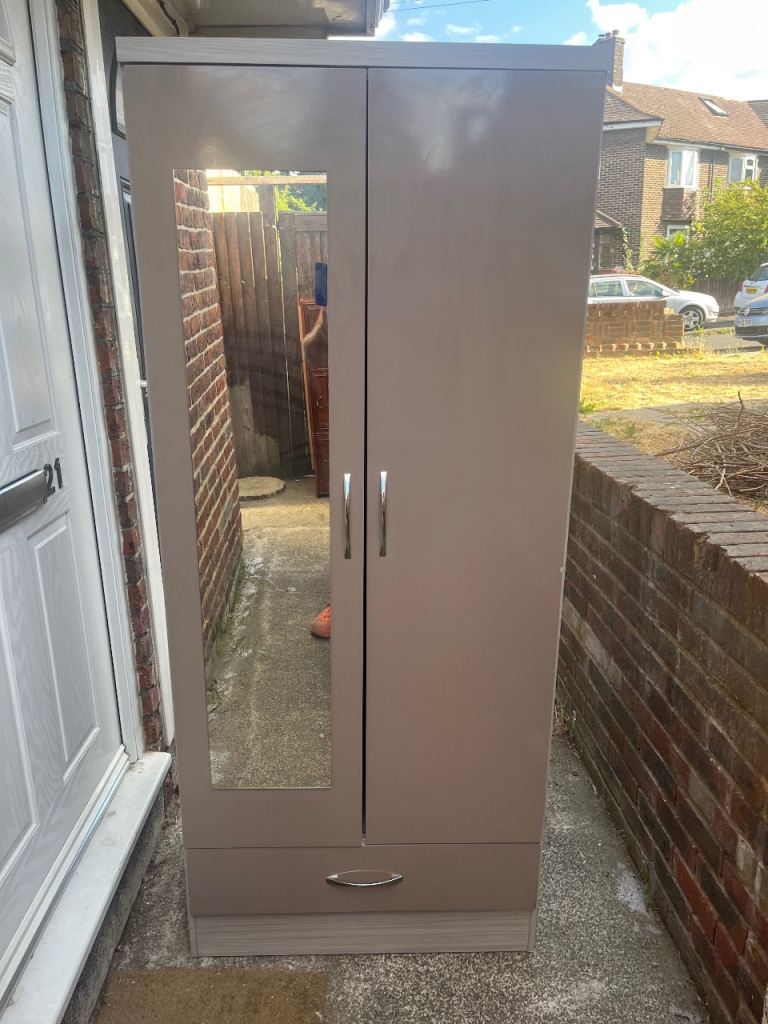 Brown Wardrobe with Mirror and Drawer – Good Condition