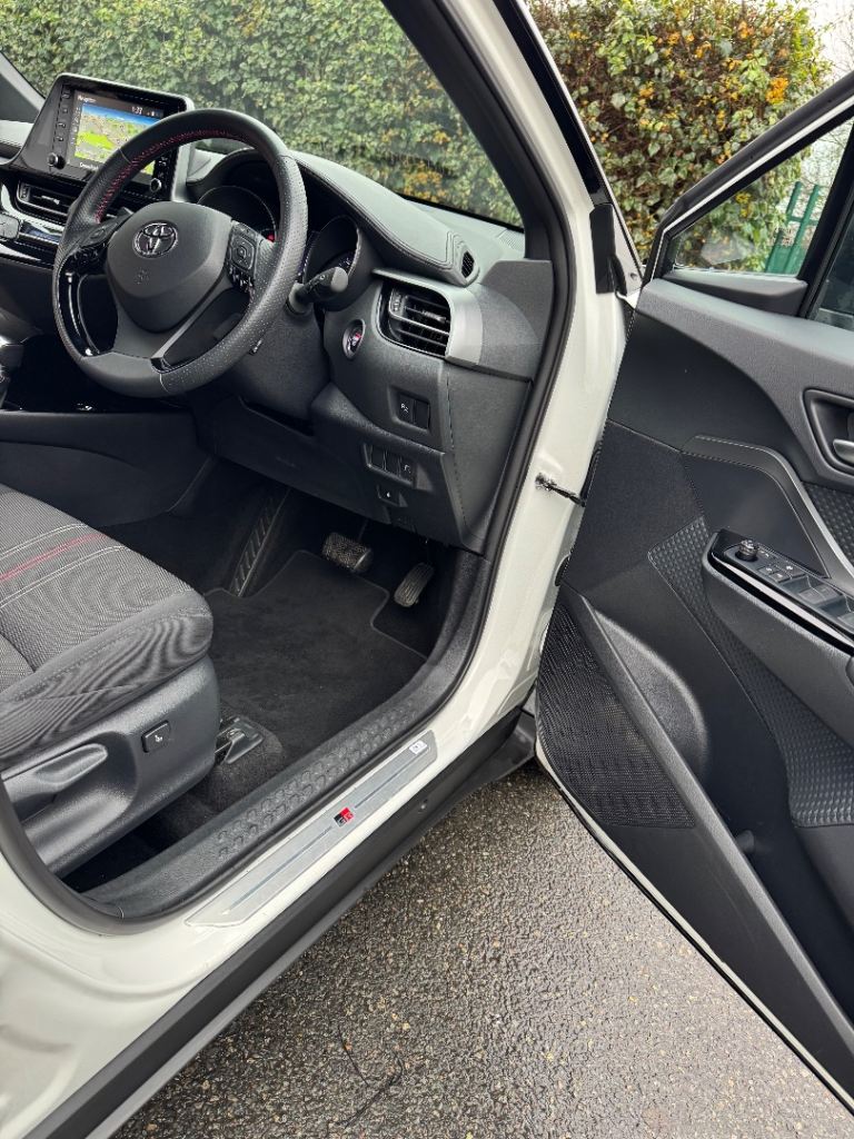 Toyota C-HR GR Sport 2021 Hybrid 2.0L