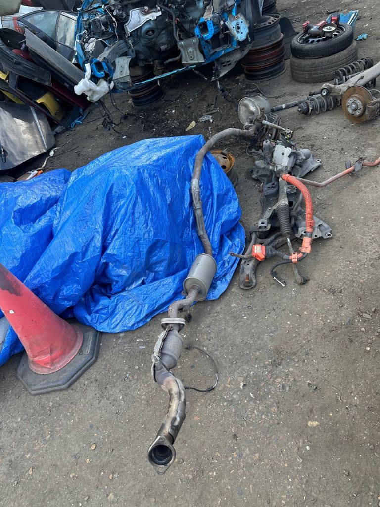 Honda insight 2009-2014 exhaust and parts 