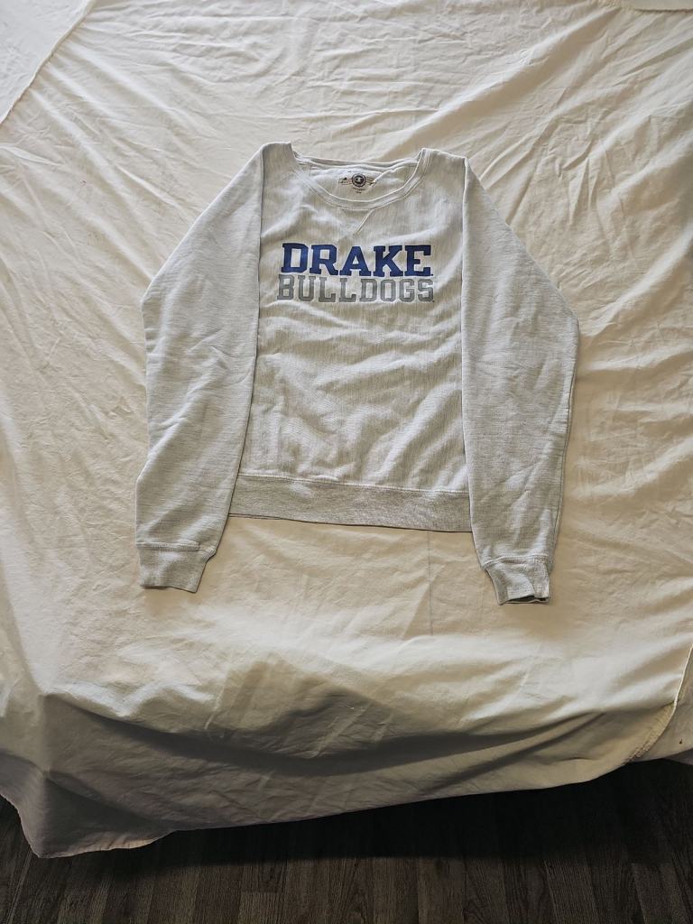 Champion Reverse Weave Drake Bulldogs Heather Grey Sweatshirt  G571