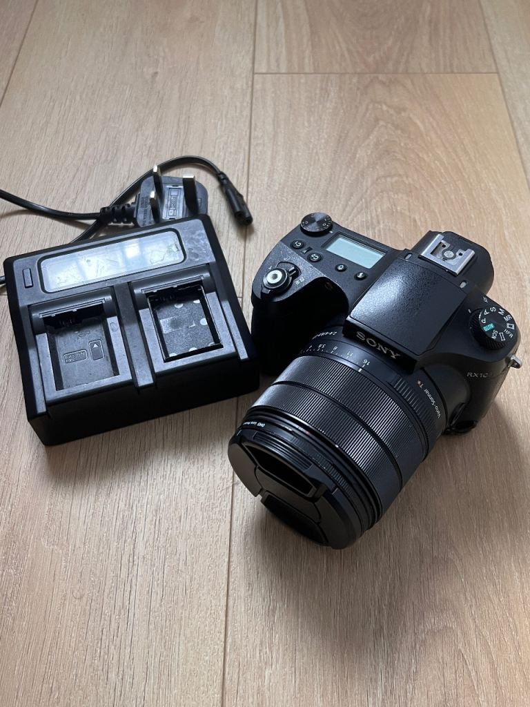 Sony RX10 IV 