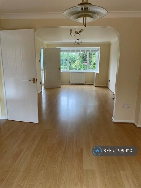 4 bedroom house in Belton Road, Peterborough, PE2 (4 bed) (#2999110)