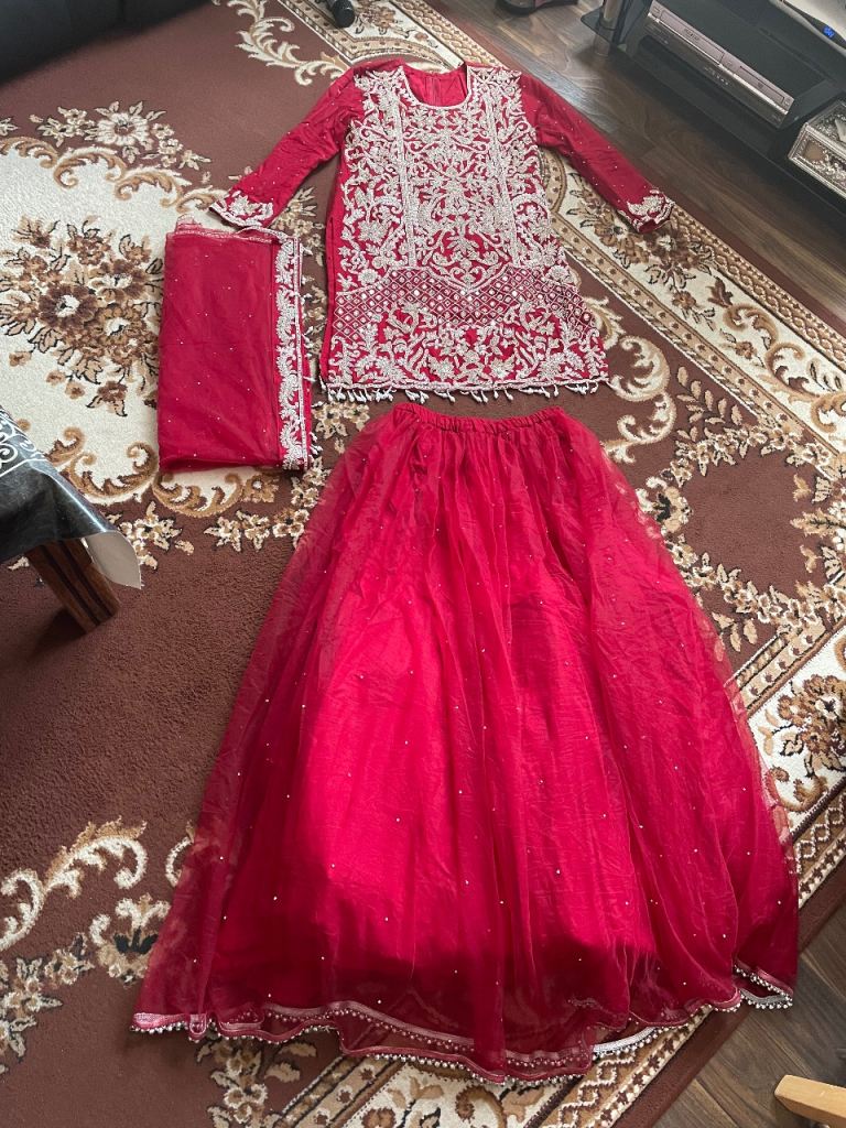 Red Wedding Bridal Lengha / Outfit. Kameez. Asian / Pakistani. Silver Diamante & White Pearl Beads