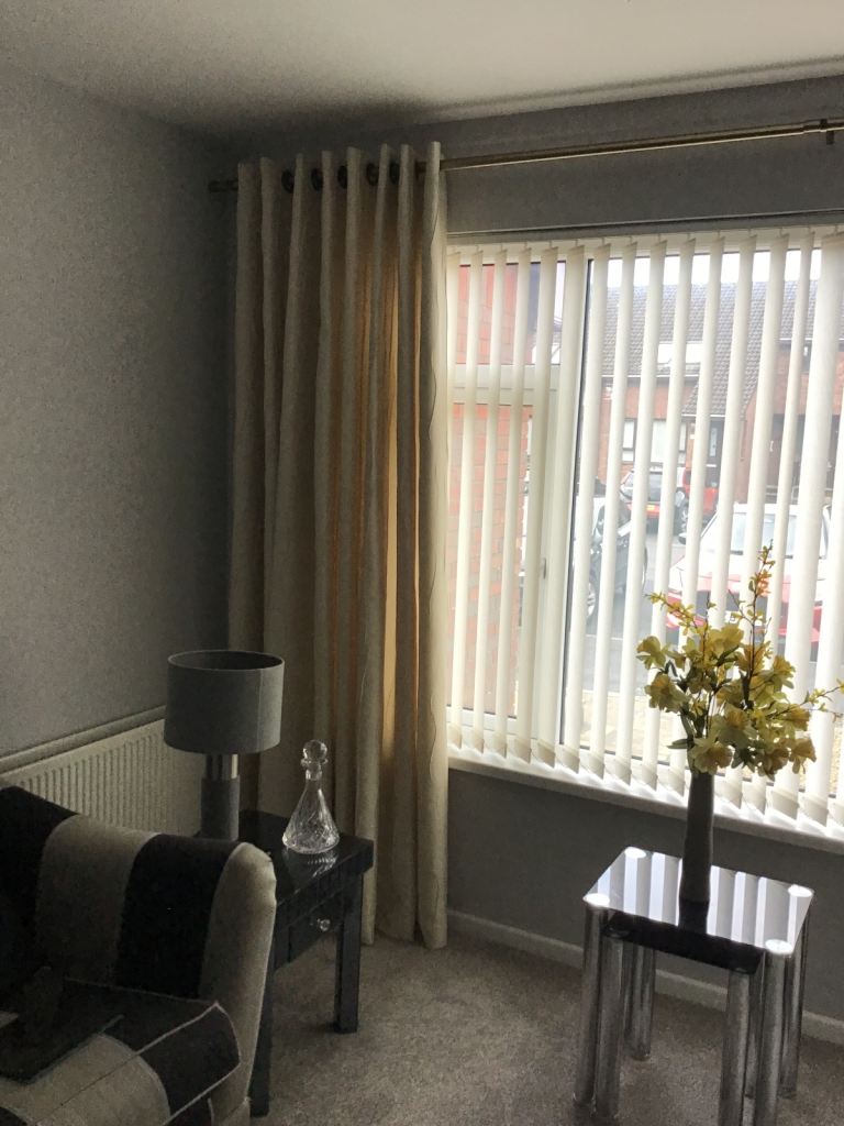 Harry Corry’s Cream 90x90 eyelet curtains