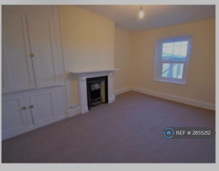 2 bedroom flat in Parade, Exmouth, EX8 (2 bed) (#2855212)
