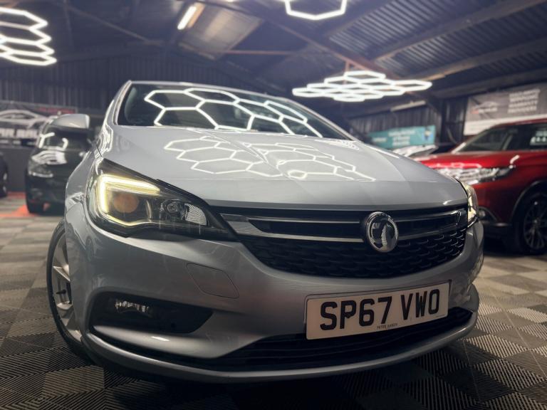 2017 Vauxhall Astra 1.4i 16V SRi 5dr HATCHBACK Petrol Manual