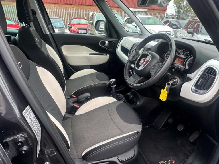 FIAT 500L 1.4 500l Trekking 1.4 95hp Trekking 2015