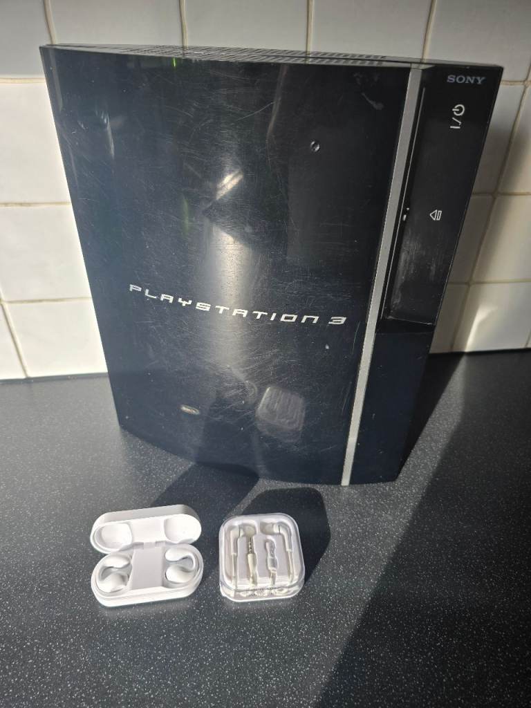 PlayStation 3, earphones 
