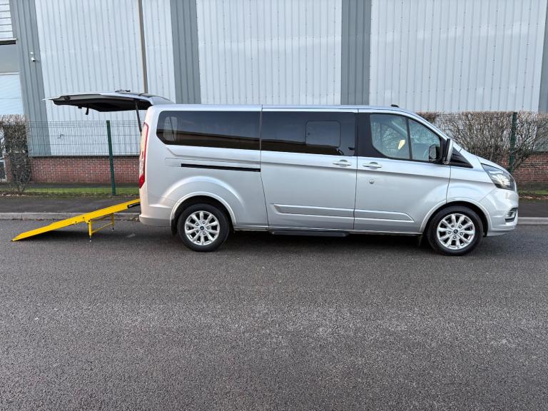 2020 Ford Tourneo Custom 2.0 8 Seater Titanium Auto L2 LWB MPV Diesel Automatic