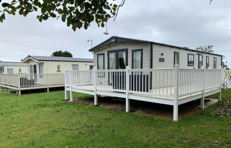PRIVATE SALE STATIC CARAVAN - Primrose Valley Holiday Park