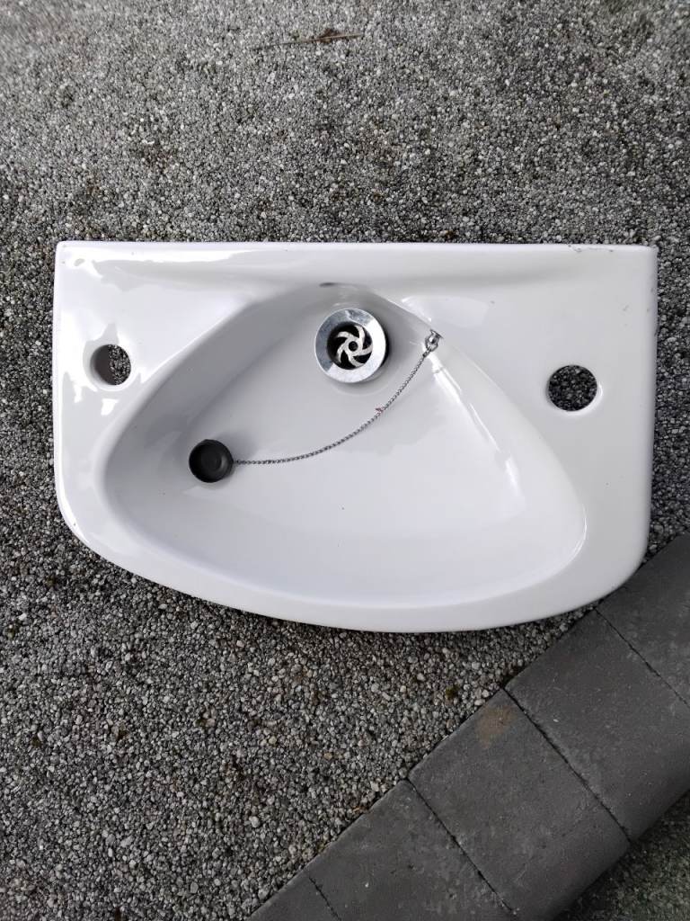 White hand basin