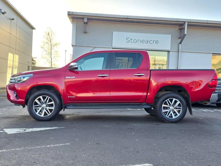 2017 Toyota Hilux Invincible D/Cab Pick Up 2.4 D-4D PICK UP DIESEL Manual