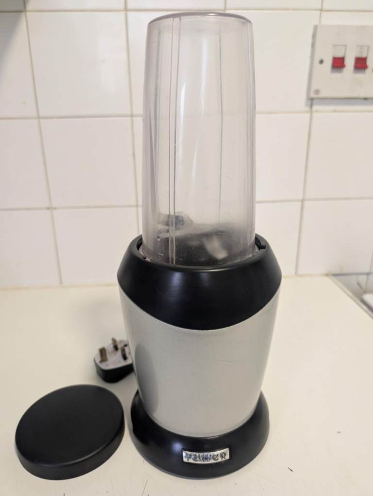 Tower personal blender