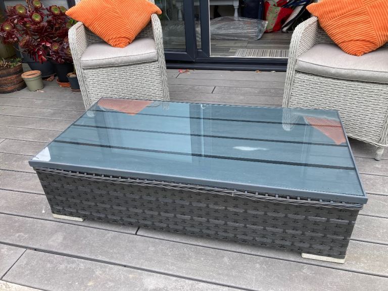 Rattan glass top coffee table 