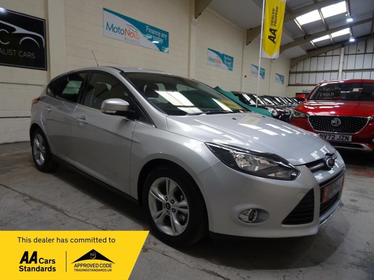 2013 Ford Focus 1.6 125 Zetec 5dr Powershift Automatic *17000 MILES* HATCHBACK Petrol Automatic