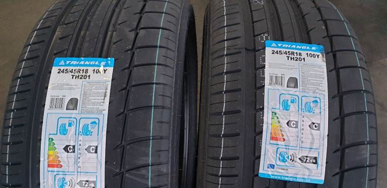 245 45 18   2 x NEW!! tyres Triangle Sportex TSH11 All Seasons