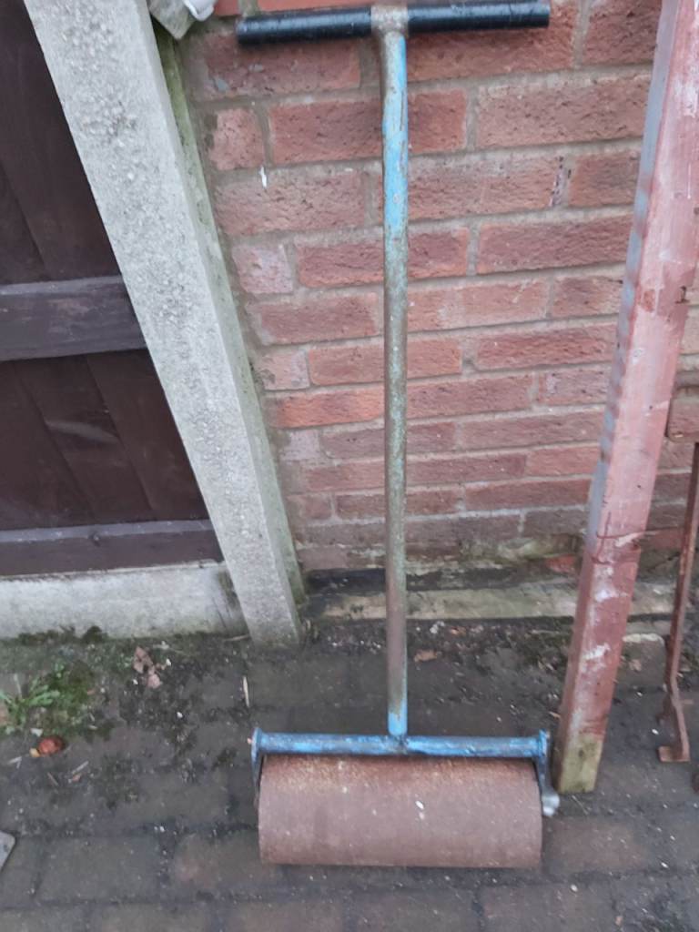 *Garden Lawn prep Roller - Good for Flattening Ground