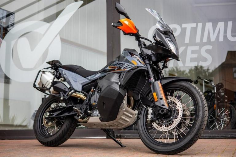 KTM 890 Adventure RALLY PACK ! STUNNING