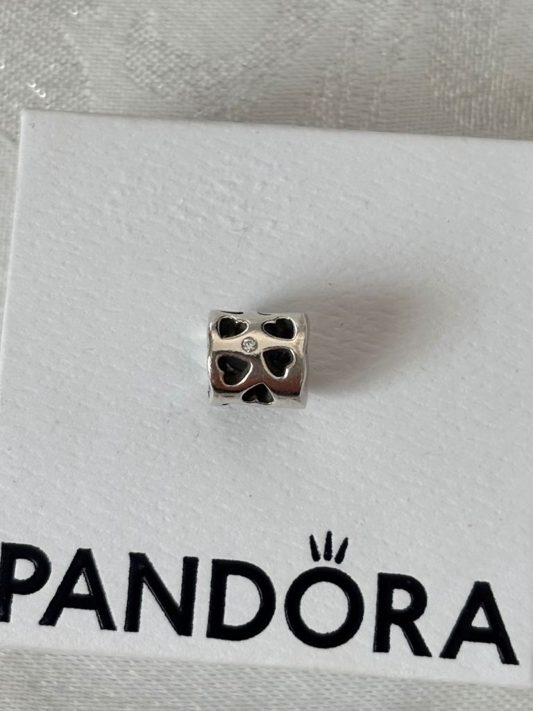 Pandora Tunnel of Love Charm