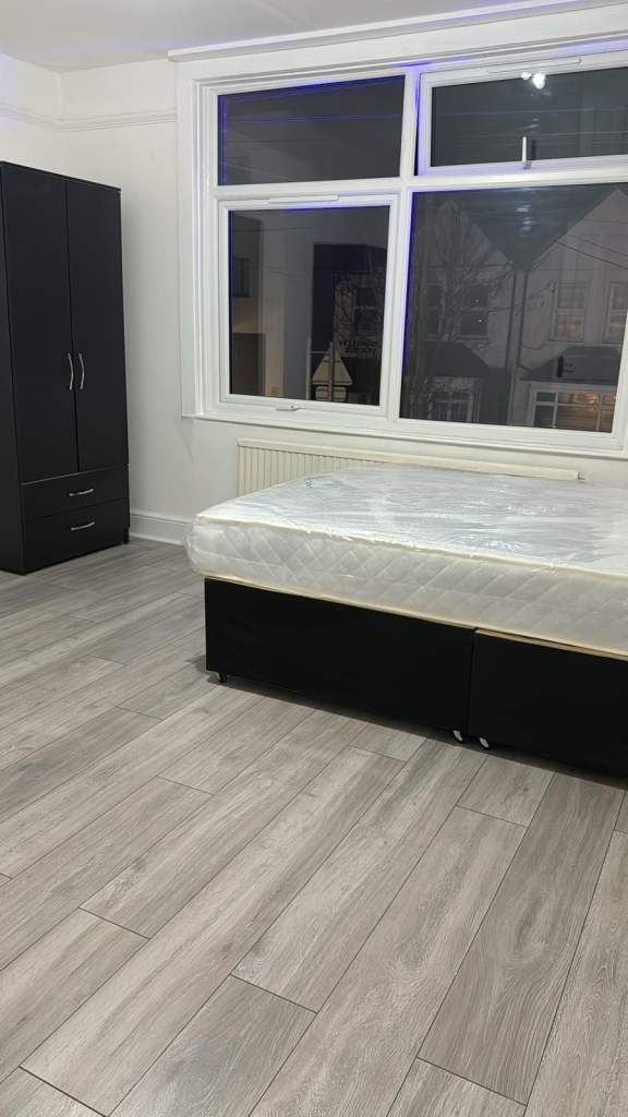 Big Size Double Room to Let in London Road, SS12 0AN, Wickford