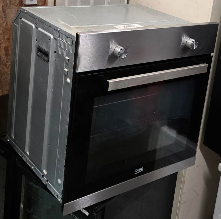 Lamona LAM3214 Built-In Integrated Single Electric Oven  LAMONA built-in electric oven available