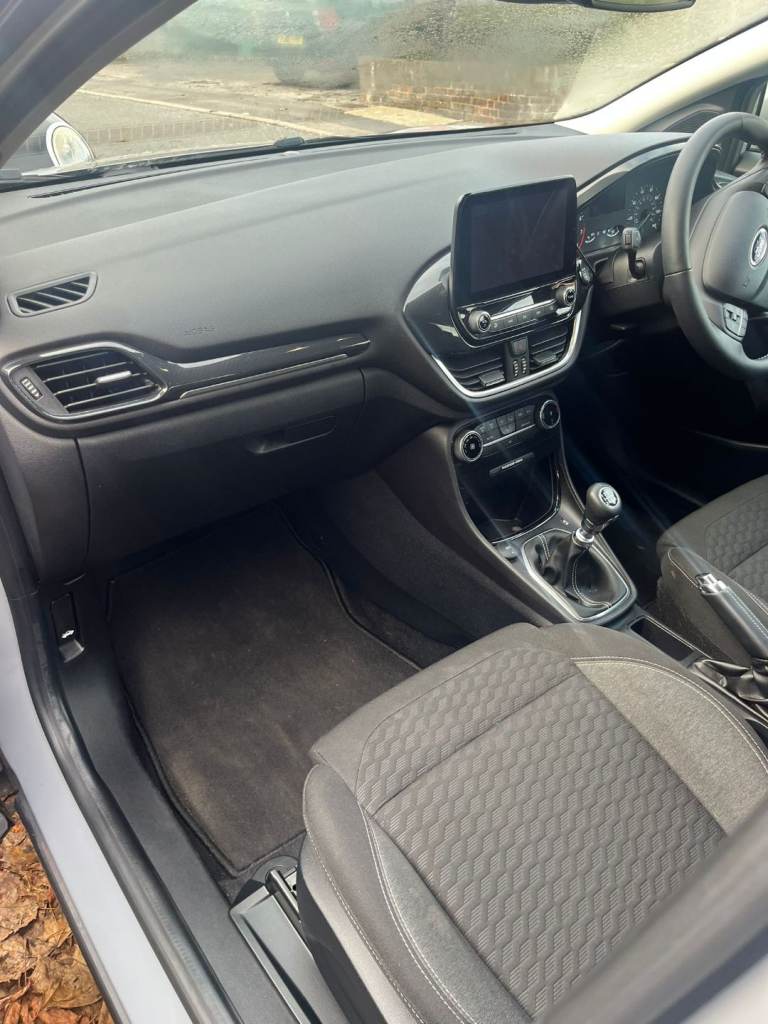 Ford, PUMA, Hatchback, 2021, Manual, 999 (cc), 5 doors