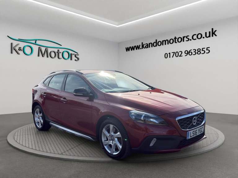 2016 Volvo V40 Cross Country 2.0 D2 Lux Auto Euro 6 (s/s) 5dr HATCHBACK Diesel Automatic