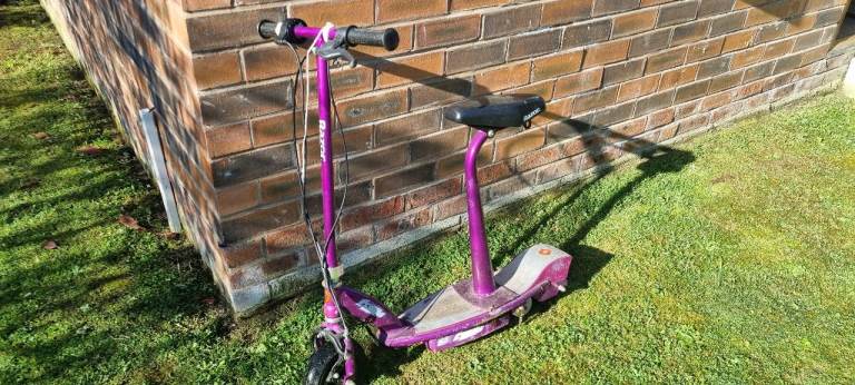 Razor Scooter E100s
