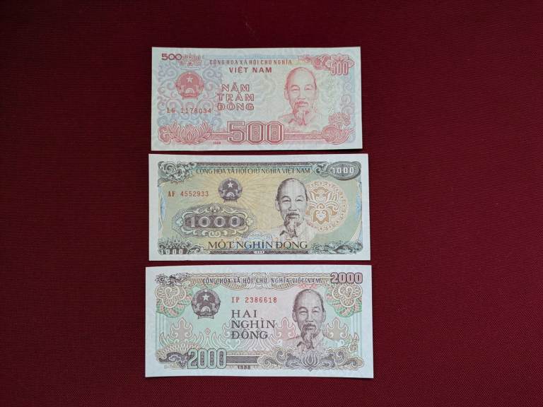♥ 3x Mint Uncirculated banknotes - VIET NAM - please see other adverts for coins