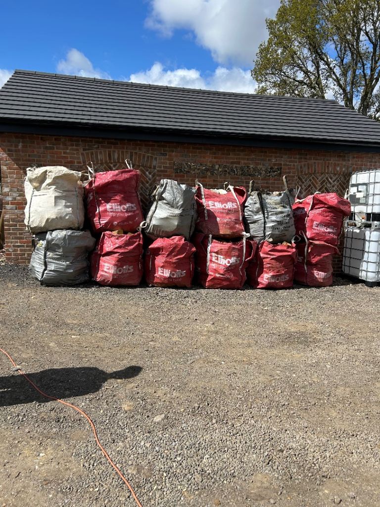 Seasoned Oak hardwood logs 
