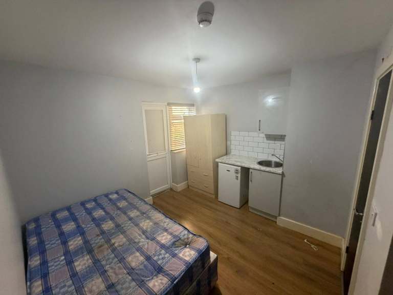 BENEFITS ACCEPTED - Studio Flat Available in Arsenal Islington N7