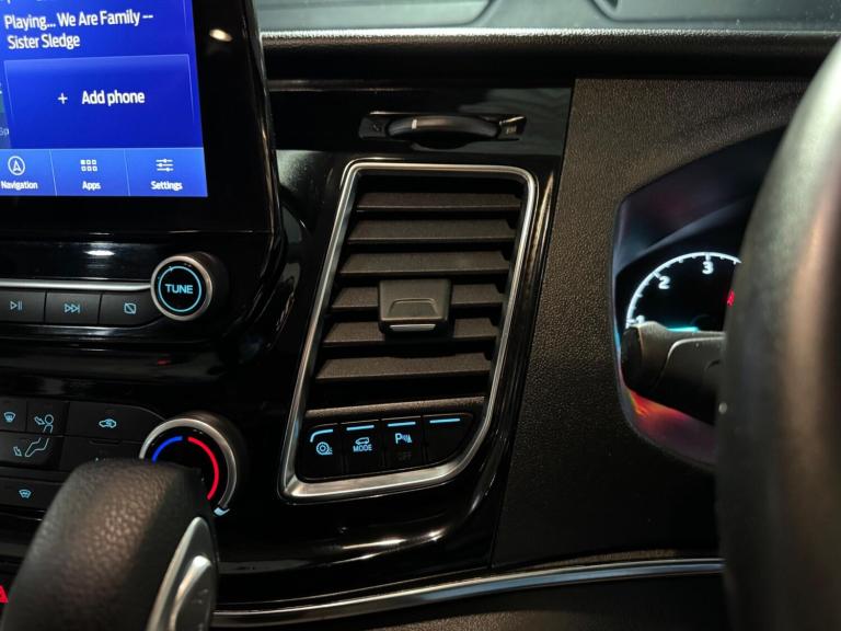 2022 Ford Tourneo Custom 2.0 EcoBlue 130ps L/R 8 Seater Titanium Auto MPV DIESEL Automatic