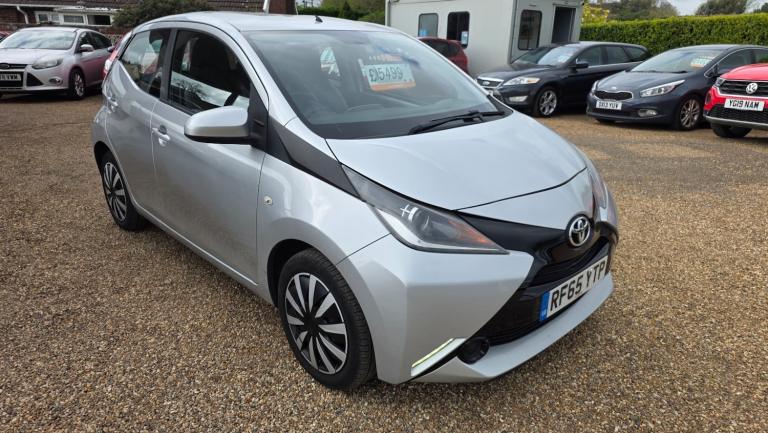 2015 Toyota AYGO 1.0 VVT-i X-Play 5dr HATCHBACK Petrol Manual