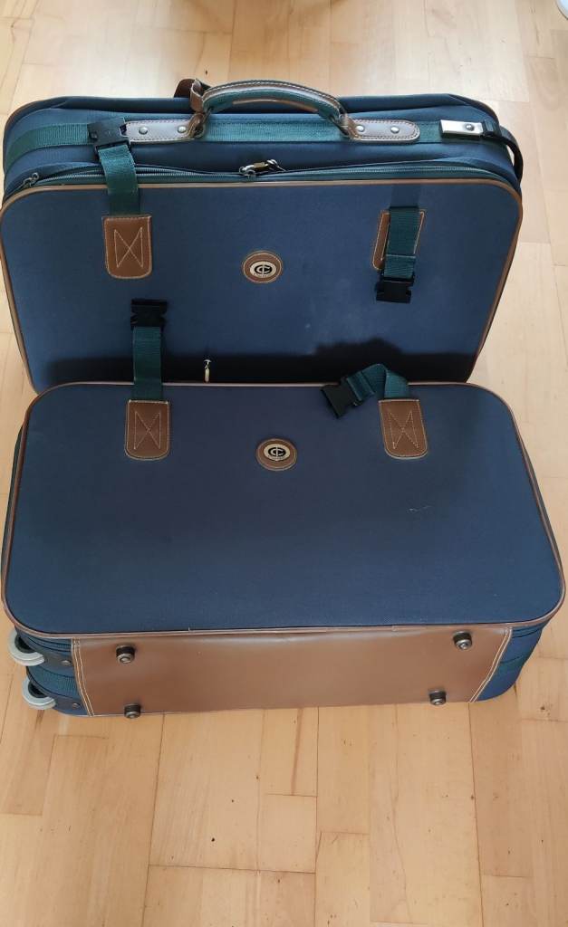 Vintage Carlton International green fabric suitcase 