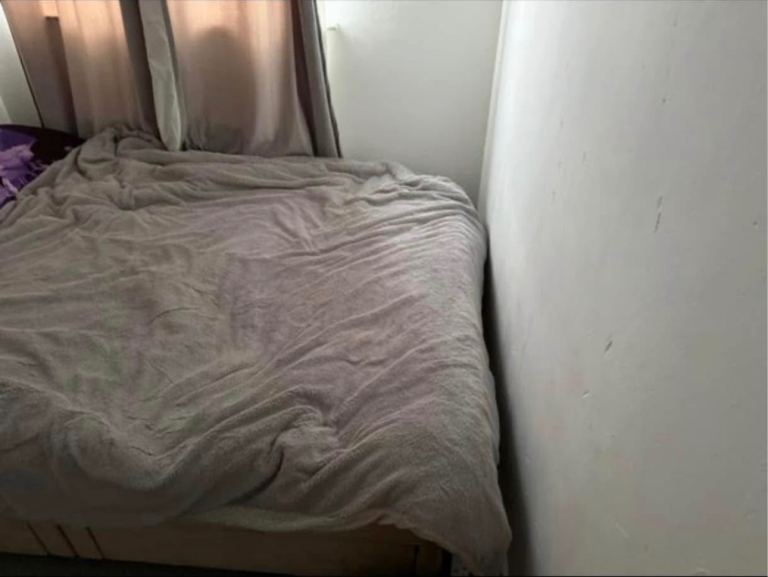 1 room share house 