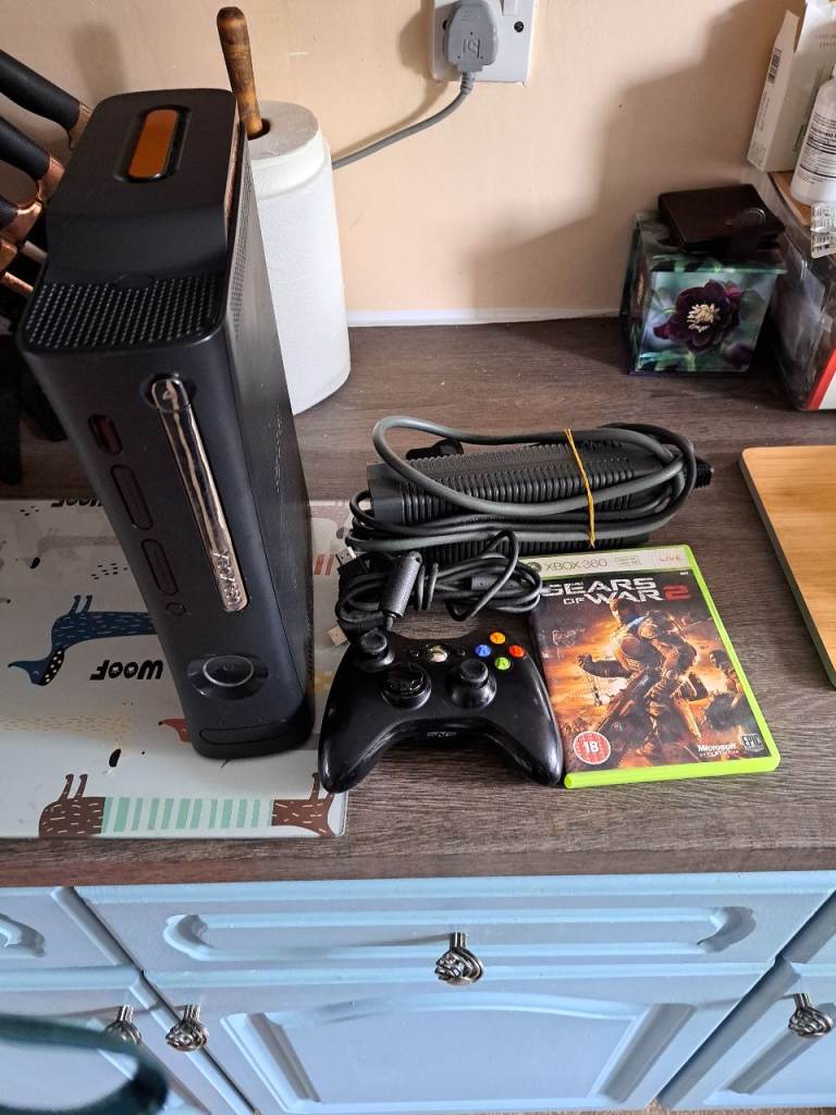 working xbox 360 set up with game