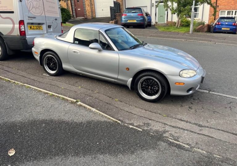 Mazda, MX-5, Convertible, 2005, Manual, 1839 (cc), 2 doors