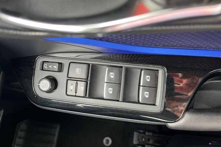 2017 Toyota C-HR 1.8 HYBRID DYNAMIC 5DR CVT Hatchback Hybrid Automatic