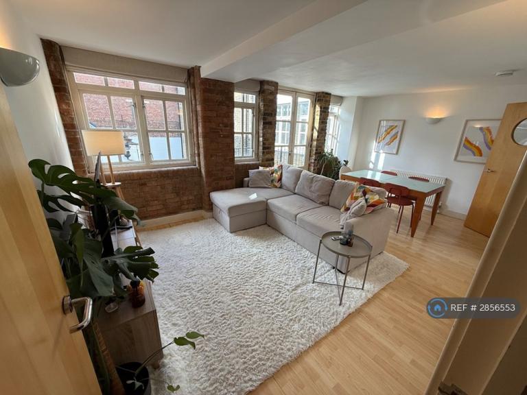 2 bedroom flat in Fairclough Street, London, E1 (2 bed) (#2856553)