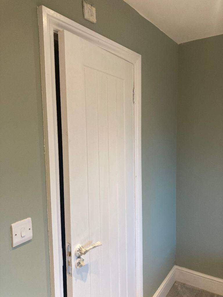 Handyman & Electrician Services London - Repairs, Furniture Assembly, Lighting, TV Mounting 🔨